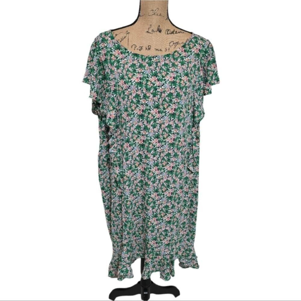 Max Studio Green, Pink, and Blue Ditsy Floral Flutter Sleeve Dress Plus Size 2X